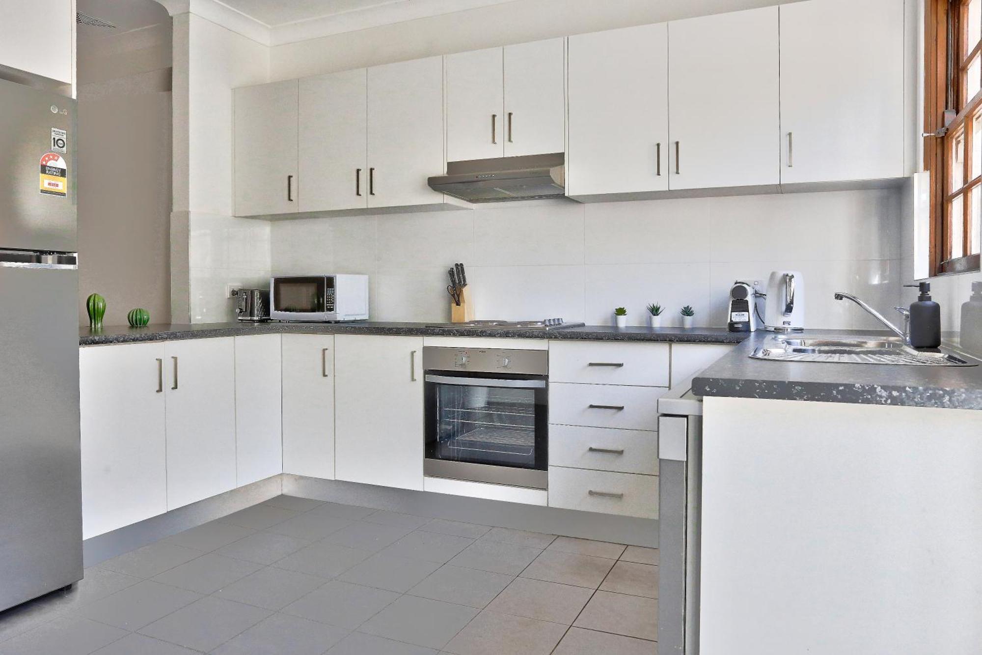 Elegant House Chippendale - Center 2 E-bikes Included Sydney